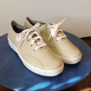 Keds Women's Sneakers sz. 7.5 (#1483) leather upper like new.